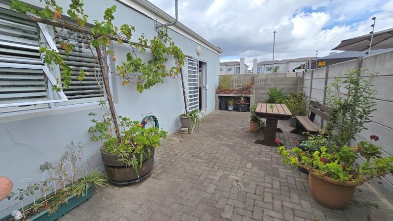 3 Bedroom Property for Sale in Zonnendal Western Cape